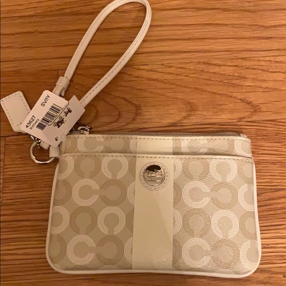 Coach Handbags - Coach Wristlet
